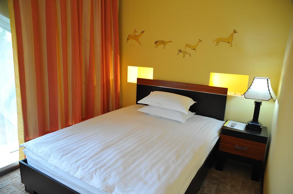Artastana Hotell Rum bild
